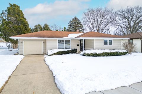 Tiny photo for 3507 Packard Parkway, Rockford, IL 61101 (MLS # 12592974)