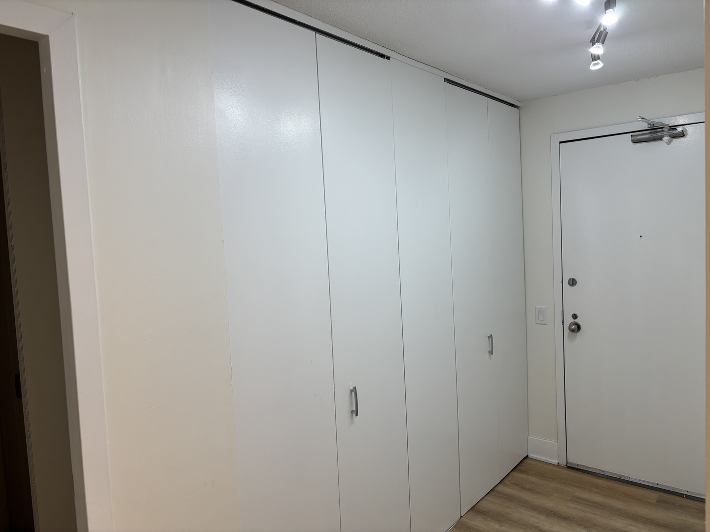 901 S Plymouth Court 1402