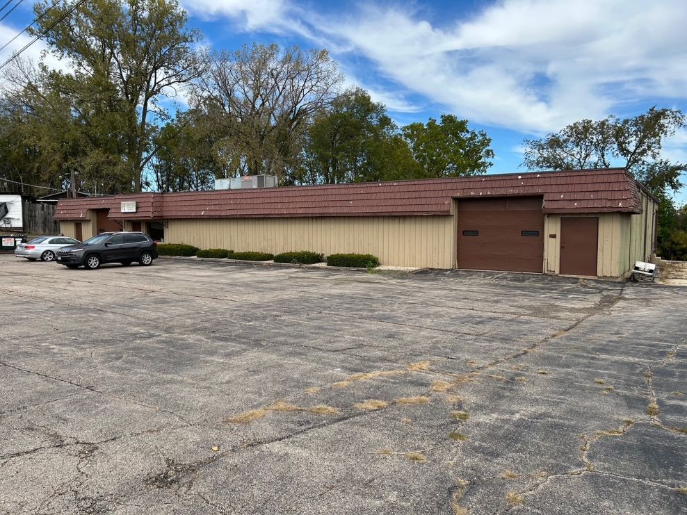 41W584 US HIGHWAY 20