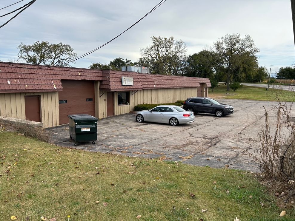 41W584 US HIGHWAY 20