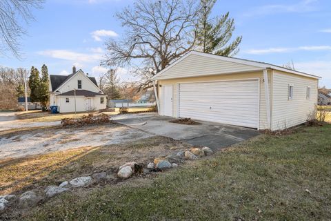 Tiny photo for 136 W Mill Street, Kewanee, IL 61443 (MLS # 12549275)