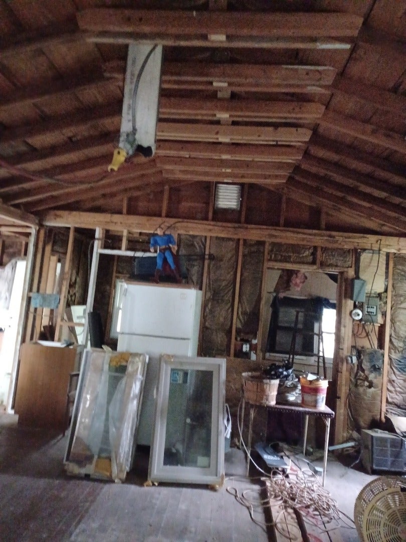 8014 E Maplewood Drive