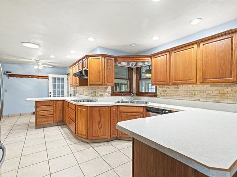 Tiny photo for 6444 Abraham Drive, Rockford, IL 61109 (MLS # 12508364)