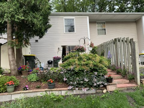 Tiny photo for 134 Bright Oaks Circle #134, Cary, IL 60013 (MLS # 12593282)
