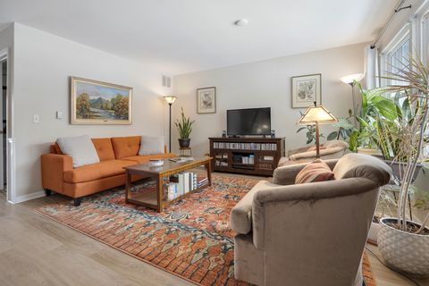 Tiny photo for 134 Bright Oaks Circle #134, Cary, IL 60013 (MLS # 12593282)