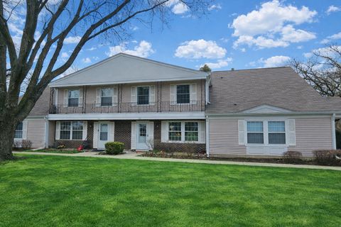 Photo of 134 Bright Oaks Circle #134, Cary, IL 60013 (MLS # 12593282)