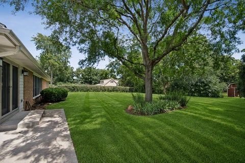 Tiny photo for 2865 Leanne Court, Northbrook, IL 60062 (MLS # 12735791)