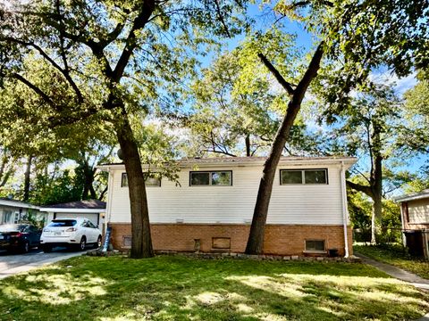 Tiny photo for 17308 Forestway Drive, East Hazel Crest, IL 60429 (MLS # 12589640)
