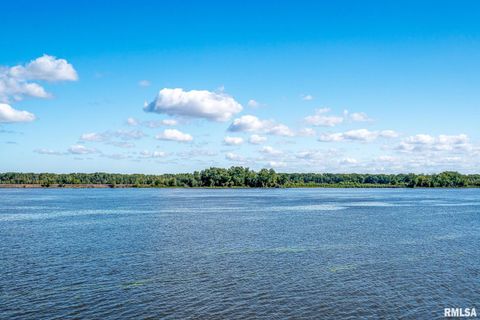 Tiny photo for 704 RIVER Street, Sabula, IA 52070 (MLS # QC4267774)