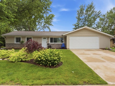 Tiny photo for 128 Patricia Drive, Schaumburg, IL 60193 (MLS # 12681141)