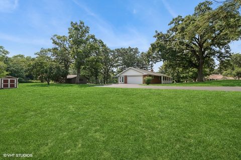 Tiny photo for 1301 Little John Drive, Elgin, IL 60120 (MLS # 12463590)