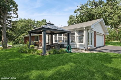 Tiny photo for 1301 Little John Drive, Elgin, IL 60120 (MLS # 12463590)