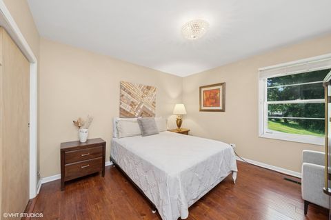 Tiny photo for 1301 Little John Drive, Elgin, IL 60120 (MLS # 12463590)