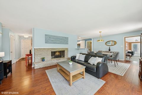 Tiny photo for 1301 Little John Drive, Elgin, IL 60120 (MLS # 12463590)