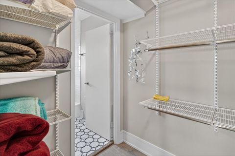 Tiny photo for 4880 N Marine Drive #716, Chicago, IL 60640 (MLS # 12565168)