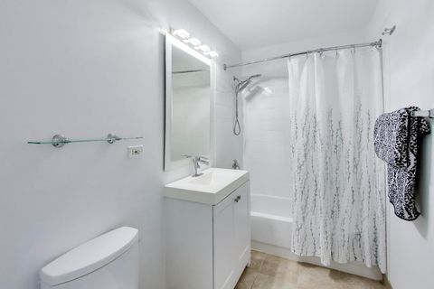 Tiny photo for 2 E Erie Street #2802, Chicago, IL 60611 (MLS # 12578230)