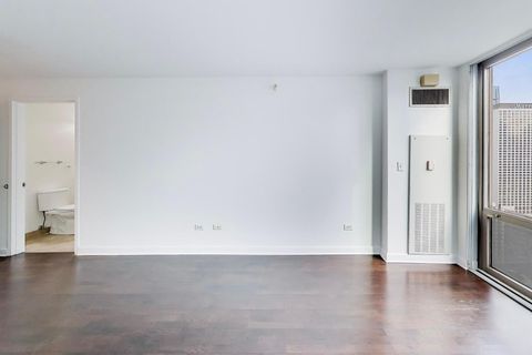 Tiny photo for 2 E Erie Street #2802, Chicago, IL 60611 (MLS # 12578230)