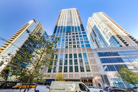 Tiny photo for 2 E Erie Street #2802, Chicago, IL 60611 (MLS # 12578230)