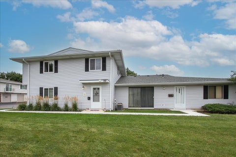 Tiny photo for 204 Shattuck Court #204, Schaumburg, IL 60194 (MLS # 12774751)