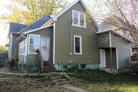 Tiny photo for 419 W Jefferson Street, Clinton, IL 61727 (MLS # 12764993)