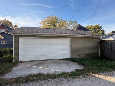 Tiny photo for 419 W Jefferson Street, Clinton, IL 61727 (MLS # 12764993)
