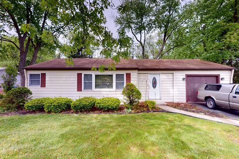 Photo of 3336 N Betty Drive, Arlington Heights, IL 60004 (MLS # 12638964)
