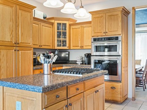 Tiny photo for 12486 Whispering Winds Drive, Roscoe, IL 61073 (MLS # 12490379)