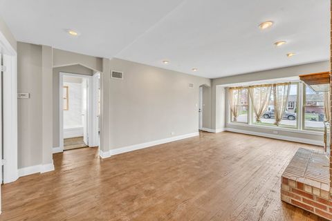 Tiny photo for 10026 S Spaulding Avenue, Evergreen Park, IL 60805 (MLS # 12526637)