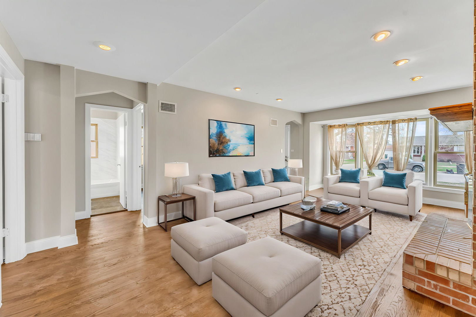 10026 S Spaulding Avenue