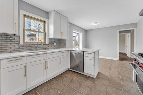 Tiny photo for 10026 S Spaulding Avenue, Evergreen Park, IL 60805 (MLS # 12526637)