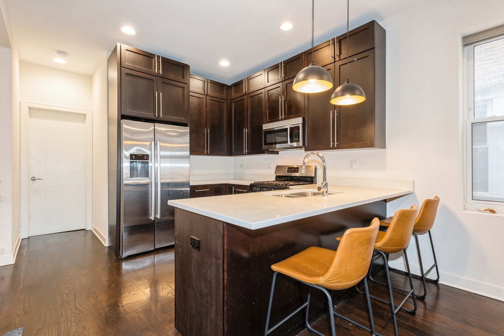 2322 W AUGUSTA Boulevard 1A