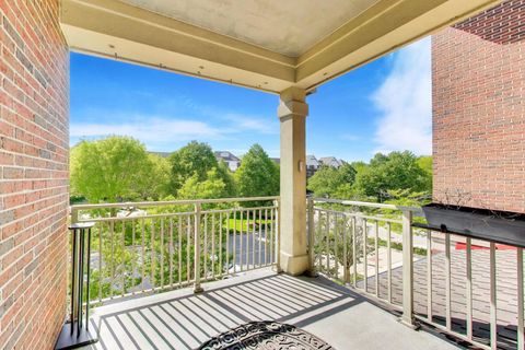 Tiny photo for 445 Village Green #308, Lincolnshire, IL 60069 (MLS # 12637828)