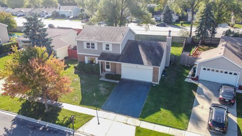 Tiny photo for 5 Canterbury Court, Streamwood, IL 60107 (MLS # 12500401)