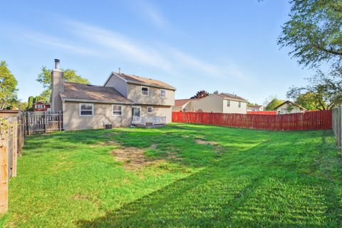 Tiny photo for 5 Canterbury Court, Streamwood, IL 60107 (MLS # 12500401)