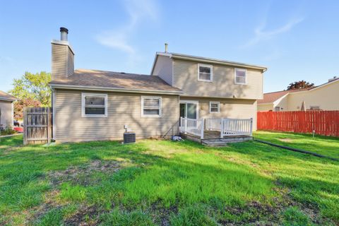 Tiny photo for 5 Canterbury Court, Streamwood, IL 60107 (MLS # 12500401)