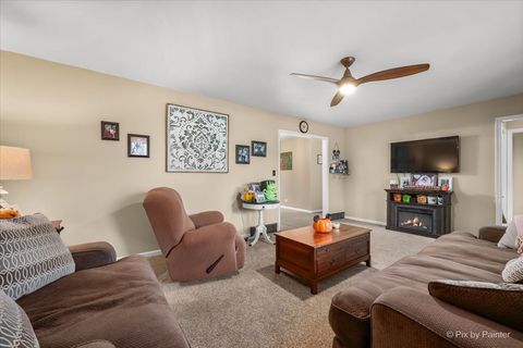 Tiny photo for 155 Lee Ann Lane, Woodstock, IL 60098 (MLS # 12503887)