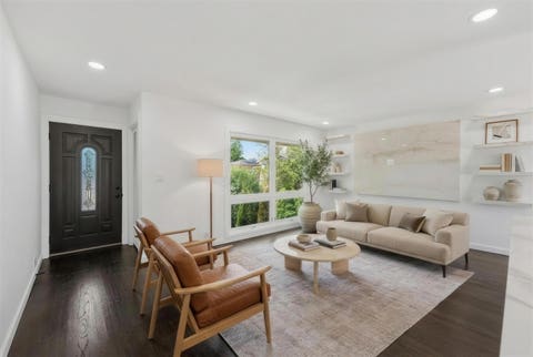 Tiny photo for 2524 Allison Court, Glenview, IL 60025 (MLS # 12713694)