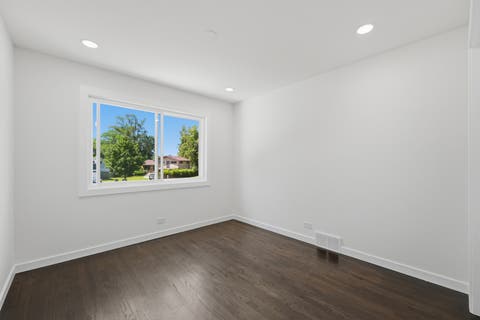 Tiny photo for 2524 Allison Court, Glenview, IL 60025 (MLS # 12713694)