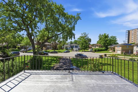 Tiny photo for 2524 Allison Court, Glenview, IL 60025 (MLS # 12713694)