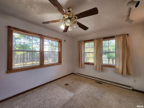 Tiny photo for 5628 COAL Street, Sesser, IL 62884 (MLS # EB459161)