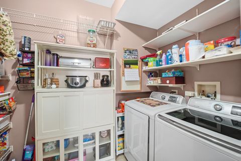 Tiny photo for 6158 W 60th Street, Chicago, IL 60638 (MLS # 12565465)