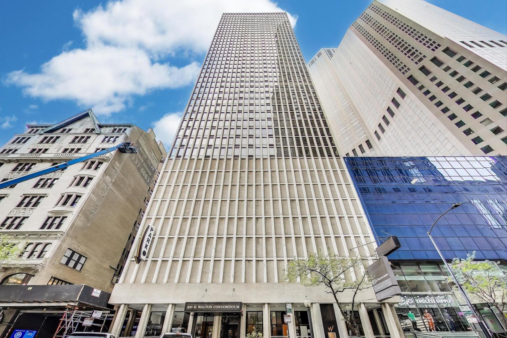100 E Walton Street 25F