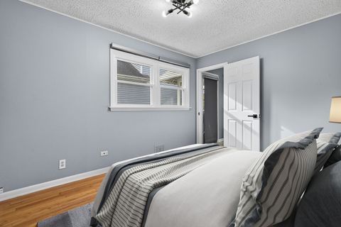 Tiny photo for 288 N Lincoln Avenue, Mundelein, IL 60060 (MLS # 12475637)