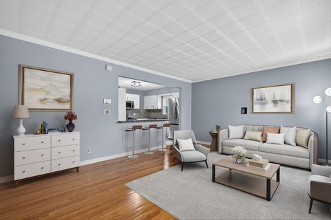 Tiny photo for 288 N Lincoln Avenue, Mundelein, IL 60060 (MLS # 12475637)