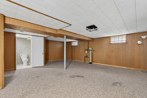 Tiny photo for 288 N Lincoln Avenue, Mundelein, IL 60060 (MLS # 12475637)