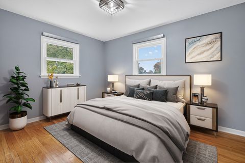 Tiny photo for 288 N Lincoln Avenue, Mundelein, IL 60060 (MLS # 12475637)