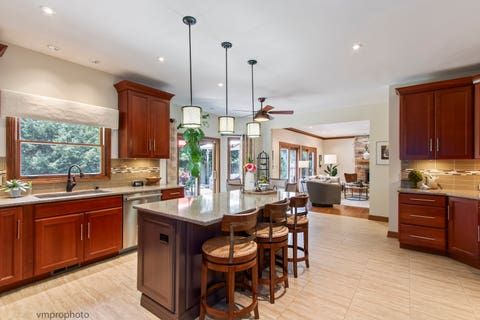 Tiny photo for 946 E Krista Court, Palatine, IL 60074 (MLS # 12705568)