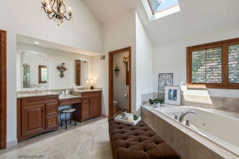 Tiny photo for 946 E Krista Court, Palatine, IL 60074 (MLS # 12705568)