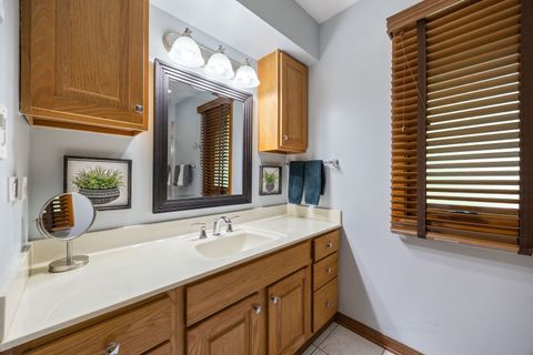 Tiny photo for 8408 Willow West Drive, Willow Springs, IL 60480 (MLS # 12466135)