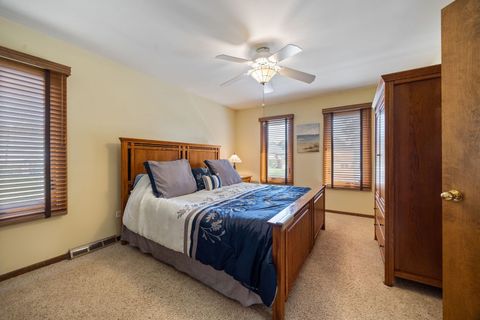 Tiny photo for 8408 Willow West Drive, Willow Springs, IL 60480 (MLS # 12466135)